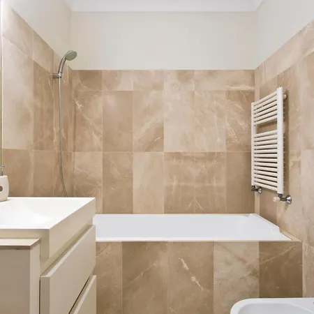 Boutique Rentals- Douro Ribeira Historical Center With Parking * Oporto